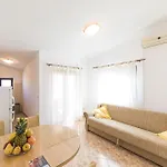 公寓 One-bedroom In Okrug Donji