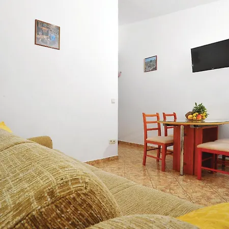 公寓 One-bedroom In Okrug Donji 多吉奥科如